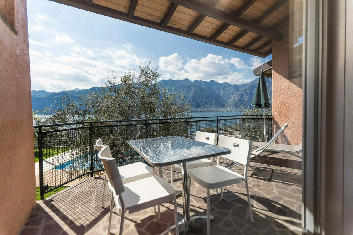 Residence Parco Lago di Garda terrace